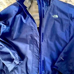 The North Face Venture 2 Raincoat with hood
